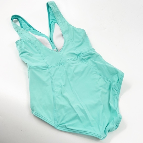 ✅ TOMMY BAHAMA LIGHT GREEN ONE PIECE SIZE MEDIUM - Picture 3 of 7